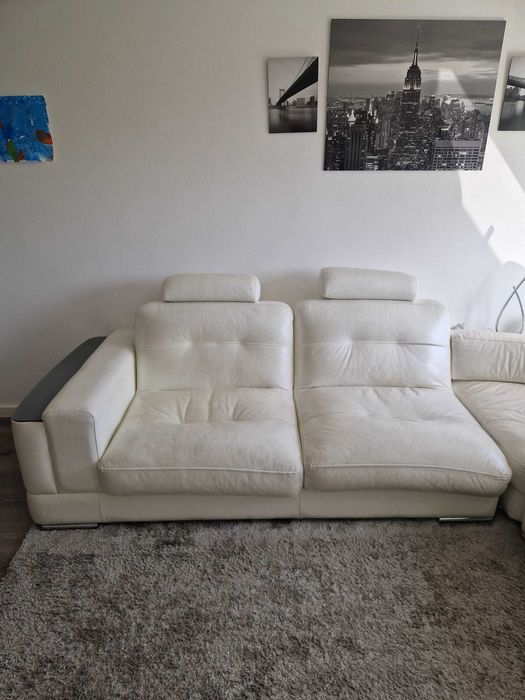 Sofá de Canto em Pele Genuína – 4 Módulos Moderno e Confortável
