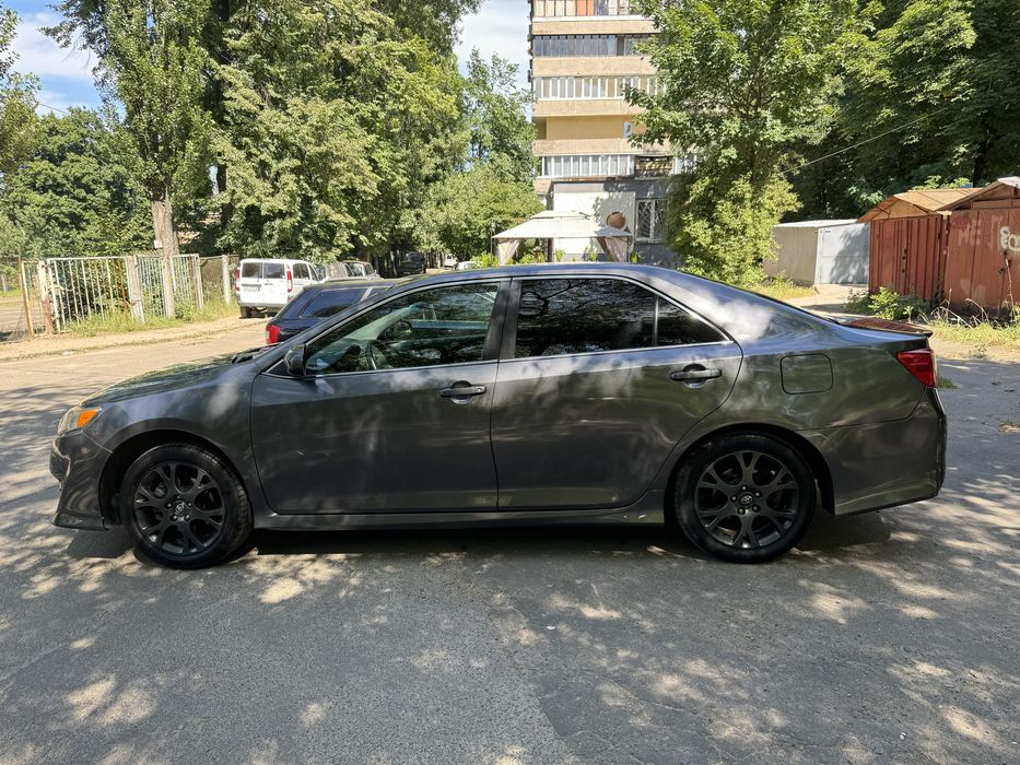 Продам Toyota Camry 2.5 2014 год
