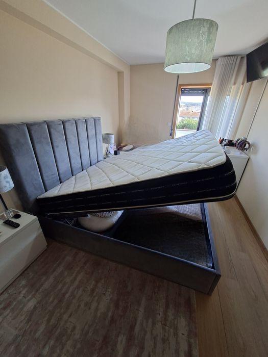 Cama Sommier 1,95x1,60 Excelente