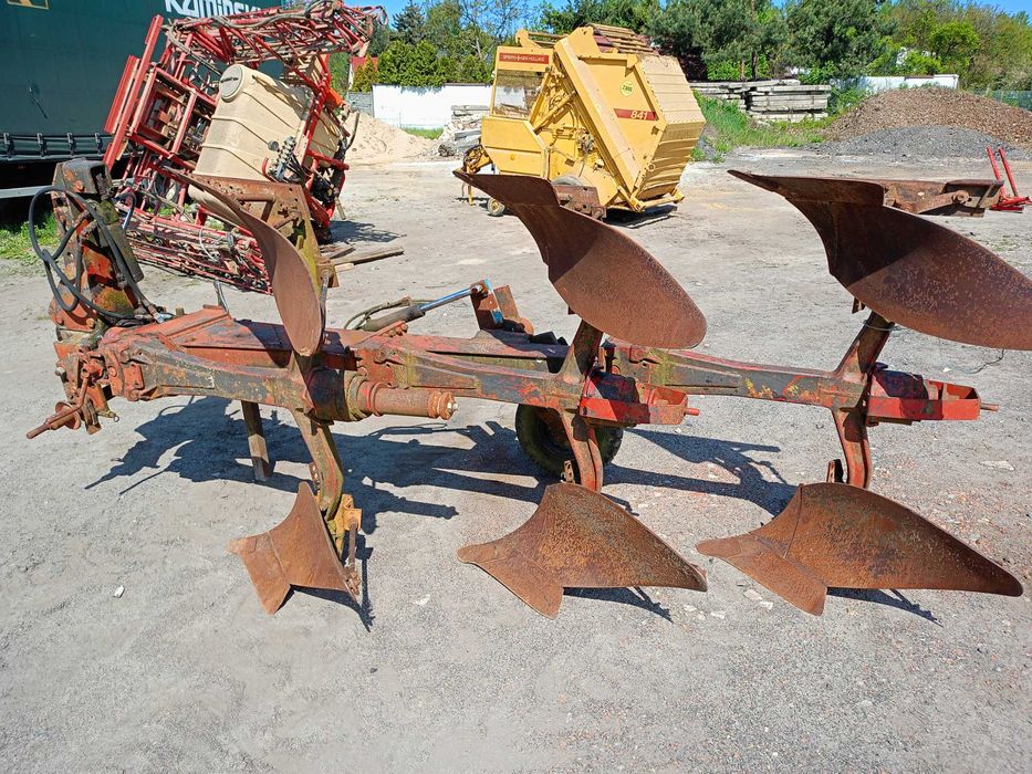 Pług obrotowy 3 skibowy