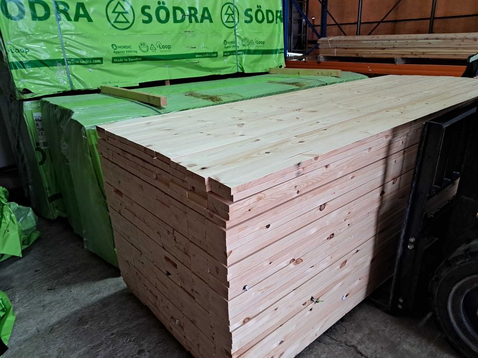 Deska strugana suszona sosna świerk podłogowa czołowa 28x120 28x200