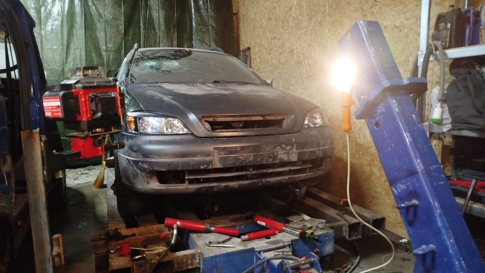 Кузовний ремонт, Стапель, рихтовка, пайка пластику