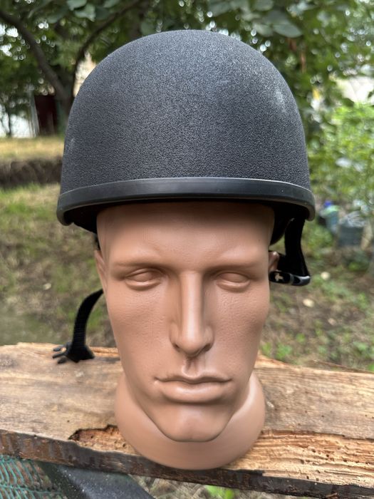 Шоломи б/У в наявності 2шт