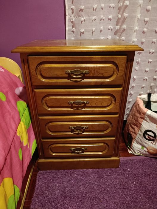 Mesinha de cabeceira