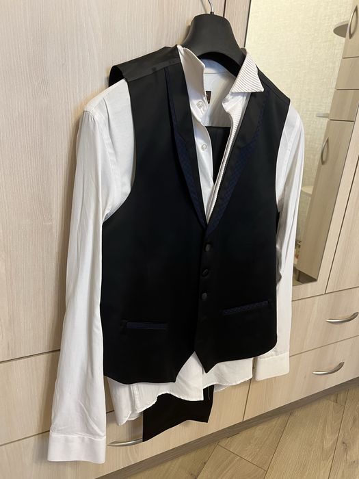 Стильний чоловічий костюм (смокінг), синій, 50 р.