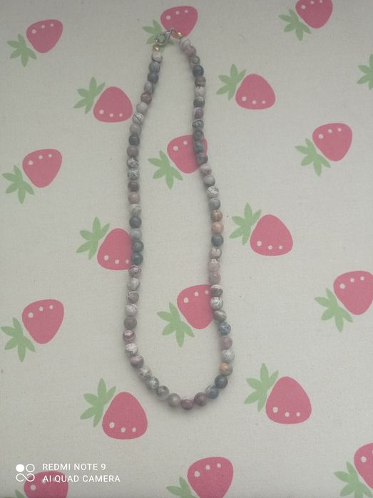 Colar de pedras verdadeiras