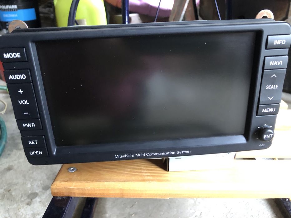 Магнітола мітсубіші аутлендер