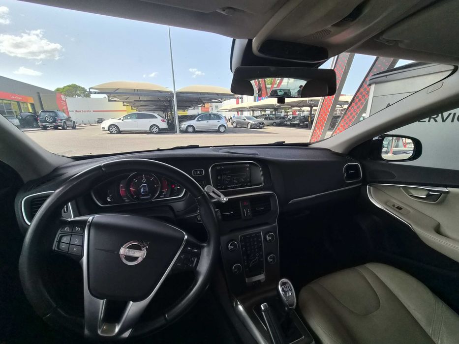 Volvo V40 D2 2012 Preto