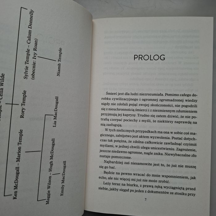 Retrospekcja Chris Brookmyre,  kryminał