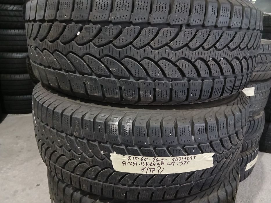 Pneus 215/60R16 C Bridgestone seminovos