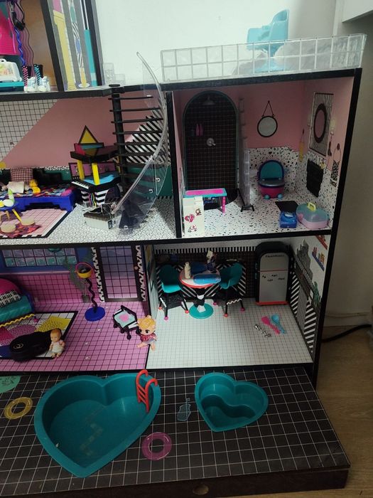 Casa da boneca Lol , Como nova , super preço!!