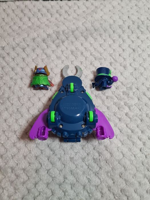 Ultra Rare Enigma i Kid Fury + pojazd Enigmy Superthings