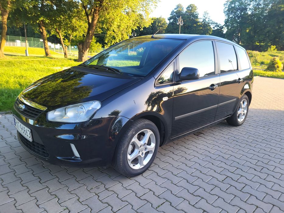 Ford C-Max 2010.