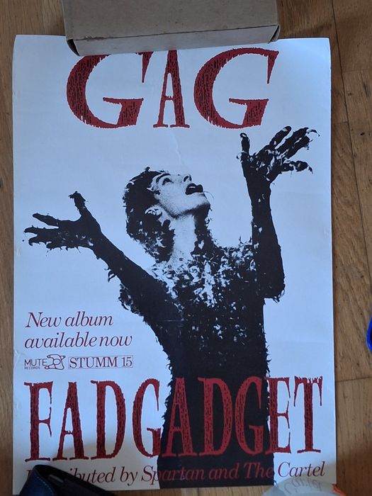 Fadgadget gag cartaz promocional musica