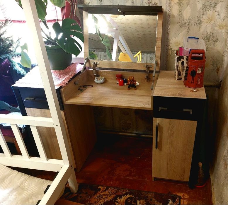 Туалетный столик