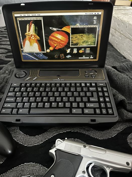 Consola retro c/comandos e pistola