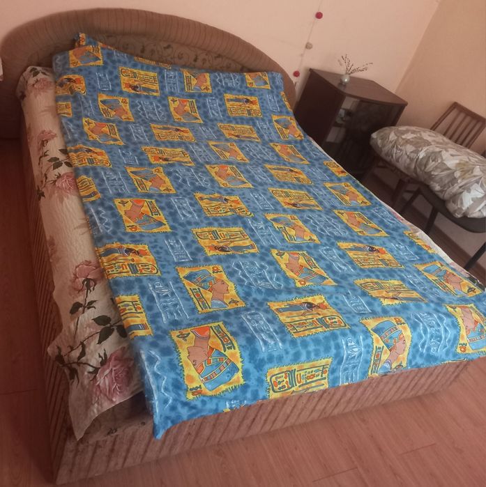 мебель кровать полки
