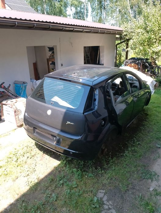 Szyba prawych drzwi do Fiata Grande Punto