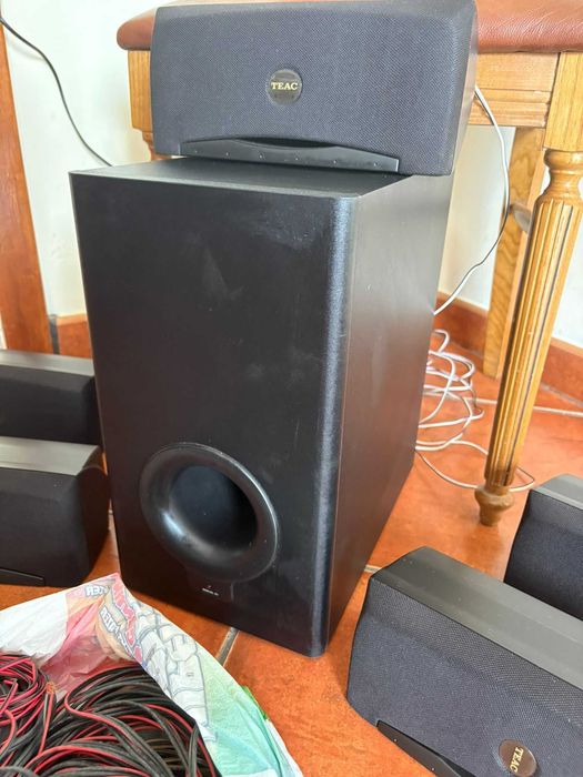 TEAC 5.1 Speaker Set + Subwoofer + Cables – Surround Sound64309659382785122