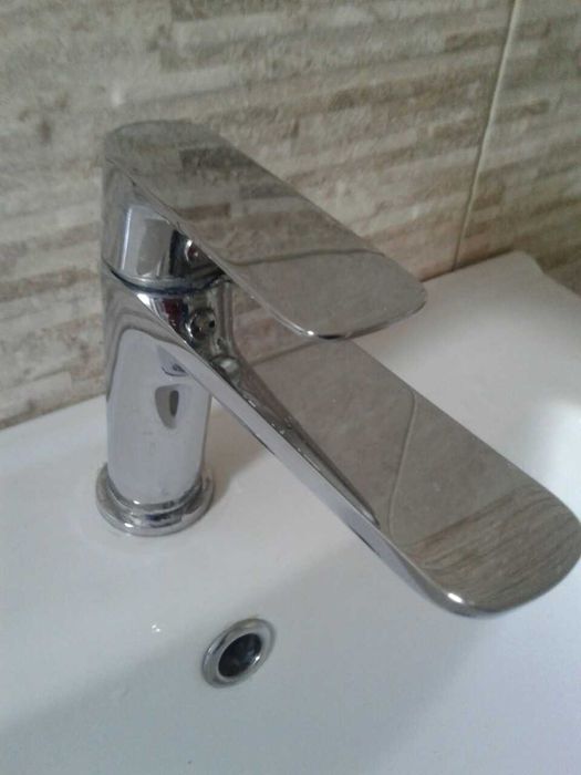 Прибирання будинків, офісів, квартир