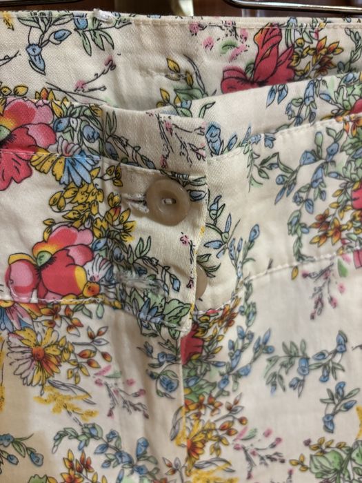 Damskie spodnie w kwiaty