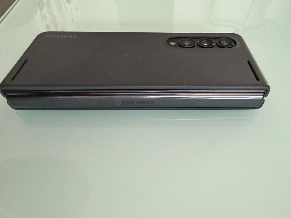 Samsung Galaxy Z Fold 4 – 256GB – Desbloqueado - Como Novo
