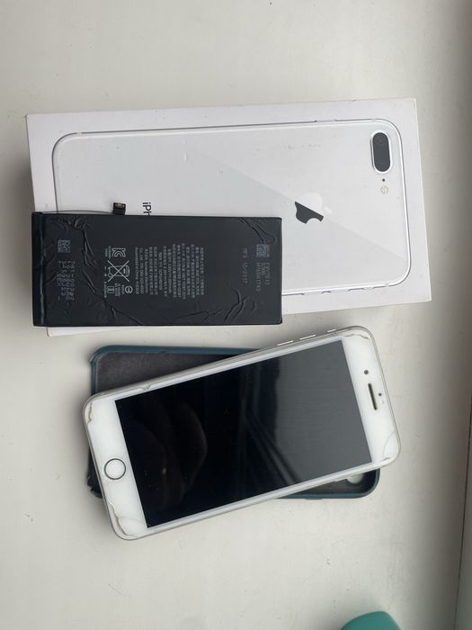 Продам Iphone 8 Plus
