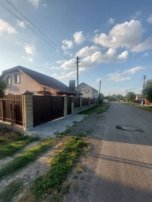 Продаж будинок м.Луцьк