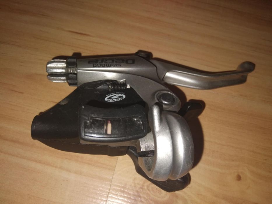 Klamkomanetka Shimano Deore ST-M510.