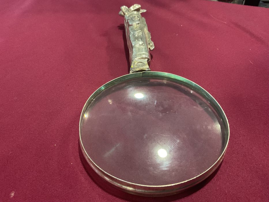 Lupa banhada silver plated ,23 x10 cm