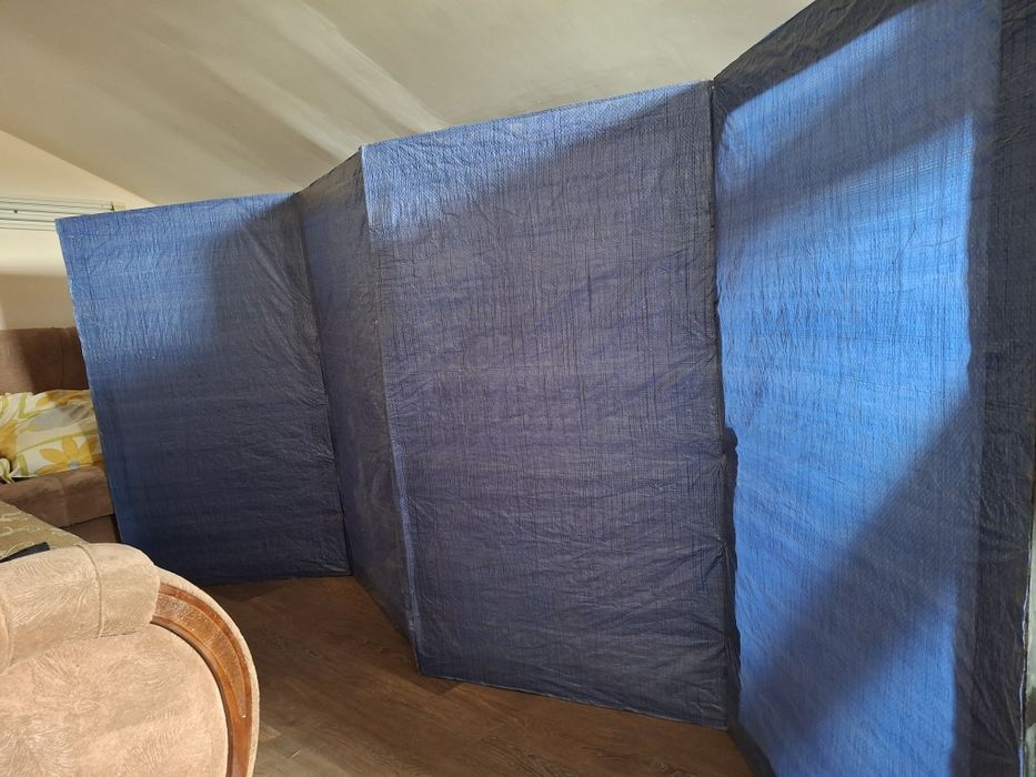 Продаётся Ширма. Размер 135×83 в собранном виде.