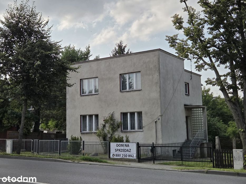 Dom wolnostojący z garażem i piwnicą