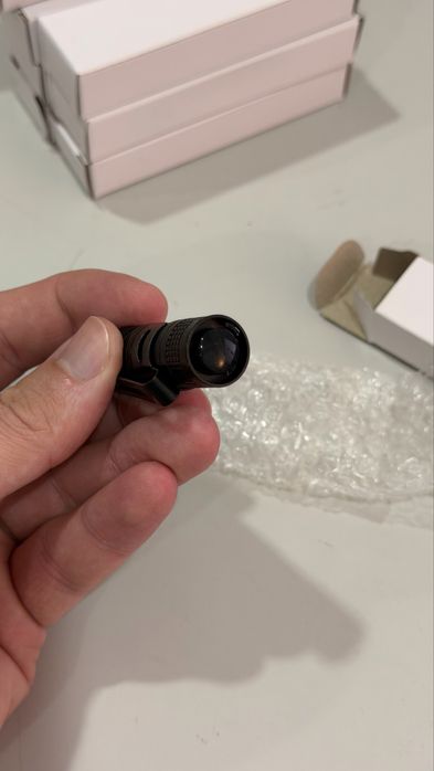 Mini Lanterna de Bolso