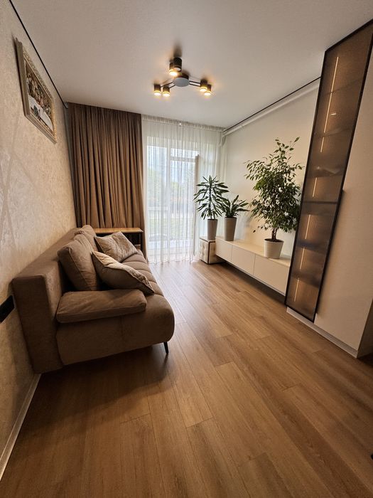 Продаж 1 кімнатної квартири з ремонтом 40 м2 вул Грушевського