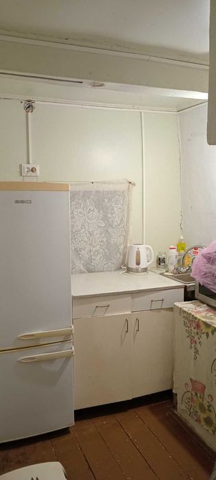 Будинок в с.Хрещатик, з ділянкою під будівництво