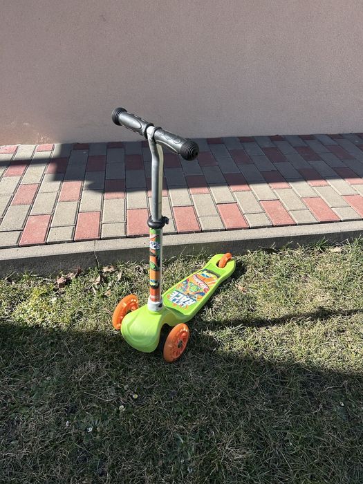 Самокат дитячий з 3 років