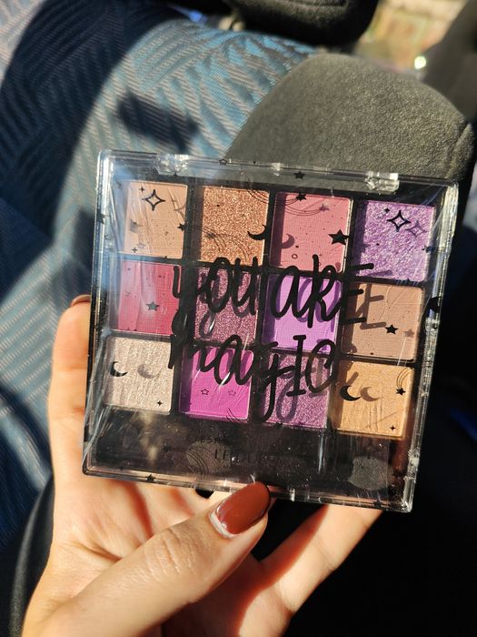 Sombras de olhos "You are Magic" selada64285646101121120