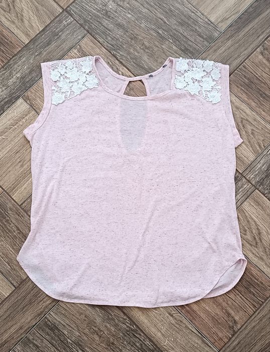 Zestaw ubrań kobiecych