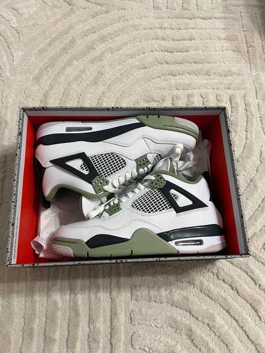 Jordan 4 Retro Seafoam 37,5 EU / 5US / 23 CM