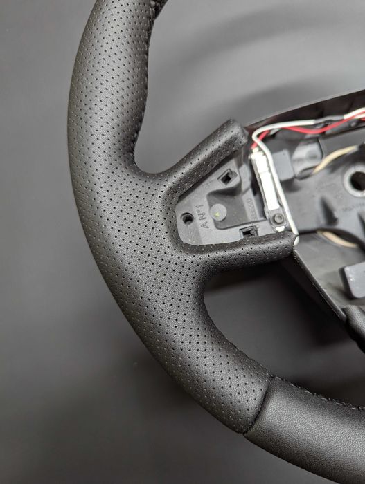Kierownica Renault Megane 3  świeżo obszyta