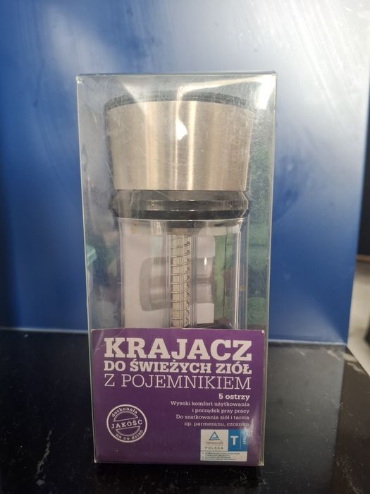 Krajacz do świeżych ziół z pojemnikiem