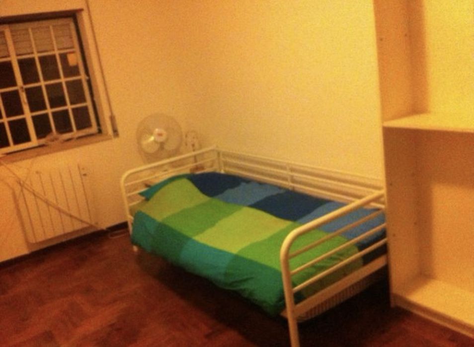 Cama Ikea em Ferro Branca
