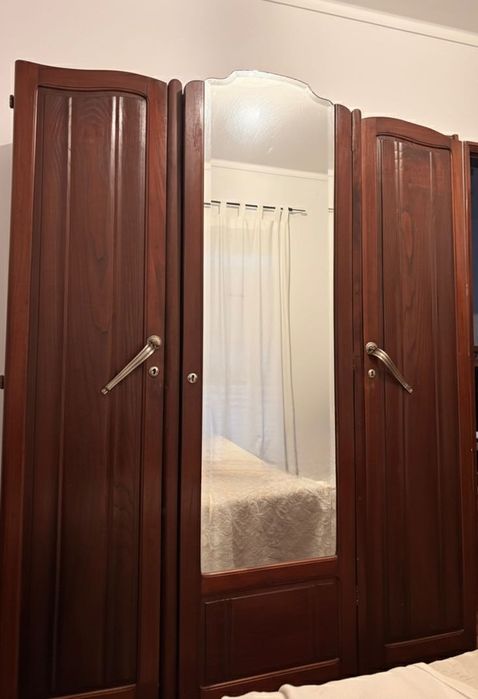 Roupeiro Madeira Maciça