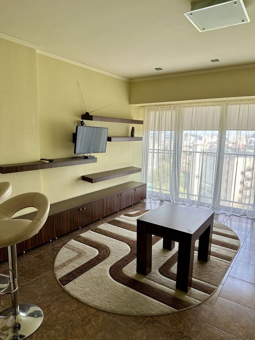 1 к квартира . Жк на пр.Поля