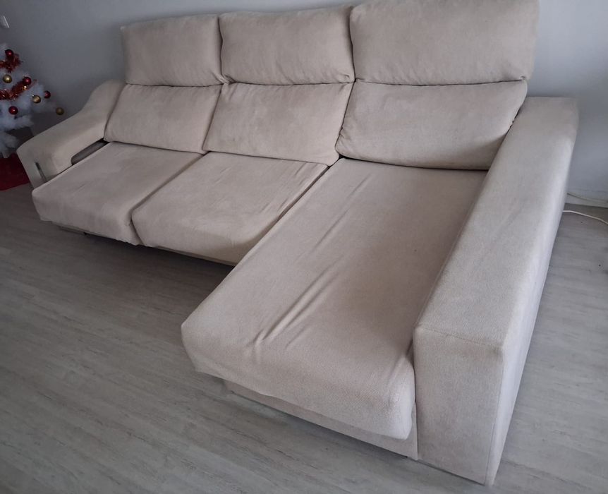 Sofa com chaise longue
