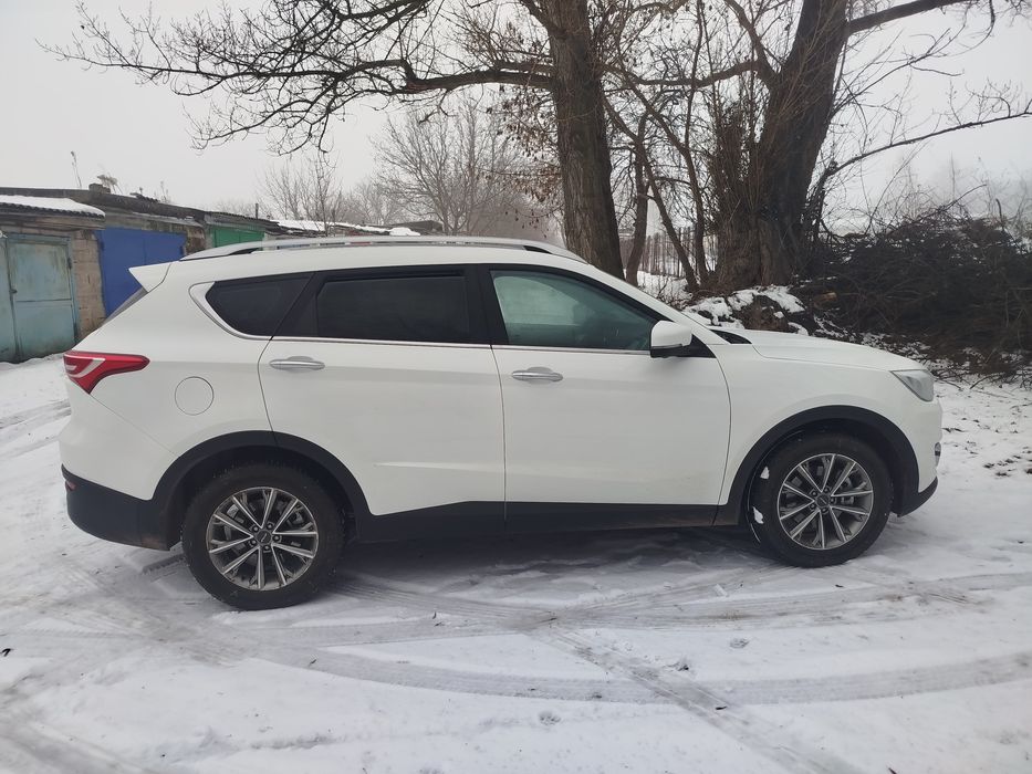 Продам Jetour x70