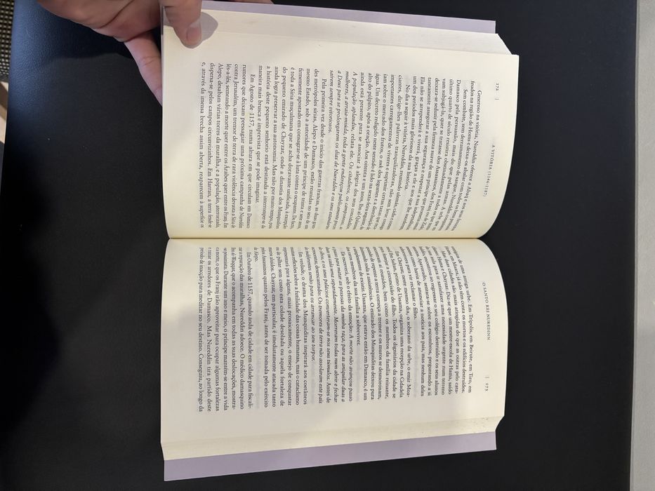 Livro As Cruzadas Vistas pelos Arabes de Amin Maalouf