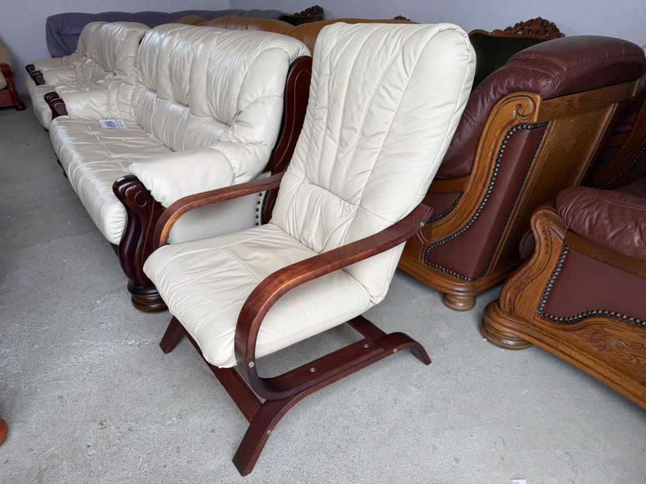 Крісла-гойдалки з натуральноі шкіри