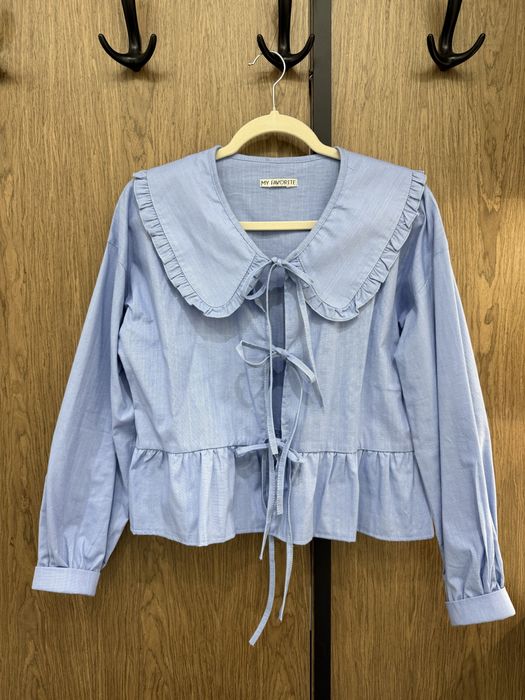 Блуза з рюшами