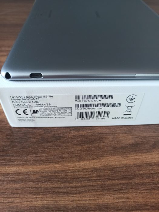 HUAWEL  Media Pad  M 5 lite